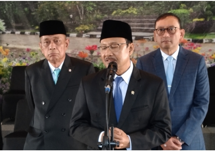 Mensos Tawarkan Lulusan Poltekesos untuk Mengabdi di Lingkungan Sekolah Rakyat