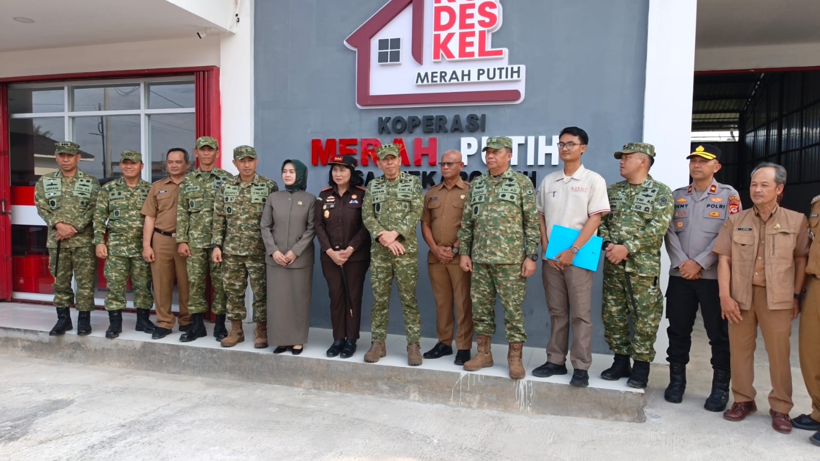 Ketua Tim 18 Jabar Sebut KDMP di Garut Siap Beroperasi