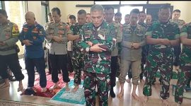 TNI Polri di Kecamatan Tanjungsari Kab.Sumedang menggelar sholat ghaib doa bersama antisipasi bencana alam