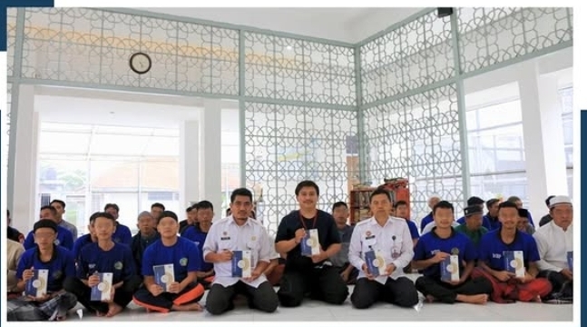 Lapas Banceuy Terima Bantuan Wakaf Alquran dari Yayasan Wakaf Salman ITB Bandung untuk warga binaan lapas 