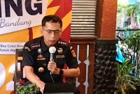 Kepala KPPBC Tipe Madya Pabean A Bandung,Budi Santoso.