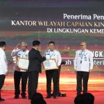 Kemenkumham Jabar Terima Penghargaan Kantor Wilayah Terbaik Ke 2 Dalam Capaian Kinerja