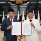 Gubernur Jabar Dedi Mulyadi pada acara Serah Terima Jabatan Gubernur Jawa Barat dalam Rapat Paripurna DPRD Provinsi Jawa Barat di gedung DPRD Jabar, Kota Bandung, Jumat (21/2/2025).