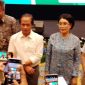 Menteri Lingkungan Hidup, Hanif Faisol Nurofiq, bersama Ketua APINDO Jabar Ning Wahyu Astutik saat diwawancarai awak media