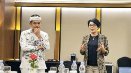 Gubernur Jawa Barat Kang Dedi Mulyadi saat bersama Ketua APINDO Jabar Ning Wahyu Astutik 