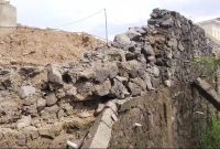 TPT yang jebol di sebuah pabrik yang berada di Kecamatan Cibatu Garut.