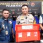 Kapolres Cimahi AKBP Tri Suhartanto saat menggelar konferensi pers kasus narkoba yang melibatkan Ketua Bawaslu KBB di Mapolres Cimahi.