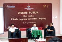 Indonesian Politics Research & Consulting menggelar
Diskusi publik terkait Pilkada Langsung atau tidak langsung.