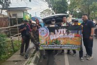 Ikatan Jurnalis Televisi Indonesia (IJTI) Korda Cimahi -KBB Manfaatkan momen Ramadhan untuk berbagi takjil dengan para pengendara.