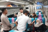 KAI Daop 2 Siagakan Petugas Kesehatan Selama Angkutan Lebaran, Pemudik Yang Butuh Bantuan Medis Bisa Memanfaatkannya.