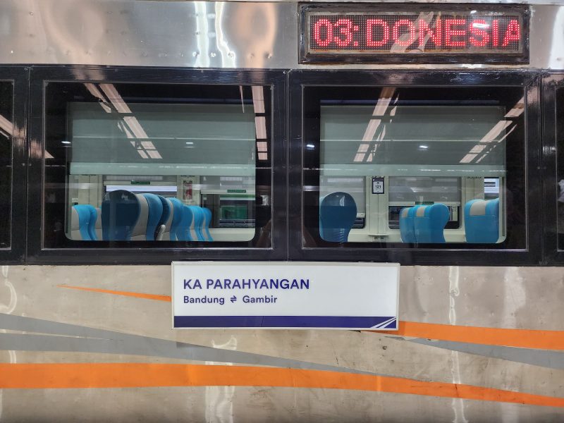 KA Pangandaran relasi Gambir - Banjar.