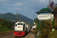 Stasiun Cipeundeuy.