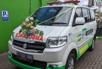Satu unit mobil ambulans yang diberikan Pegadaian Kanwil X Jabar kepada Yayasan Pendidikan Asy-Syafiiyah Almunawar Tasikmalaya. Foto: Istimewa