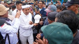 KDM: Gerakan Poe Ibu Bukan Baru, Hanya Menghidupkan Kembali Tradisi Gotong Royong.