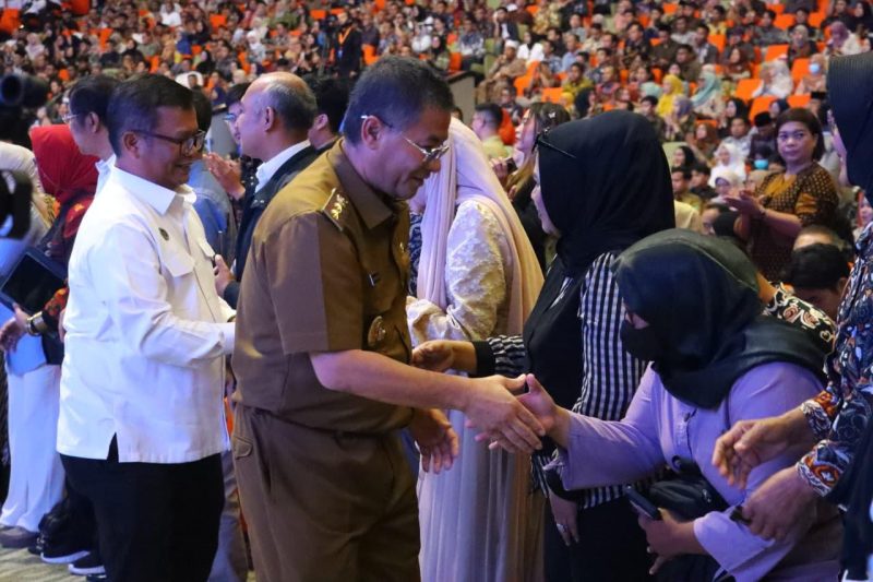 Wagub Jabar Tegaskan Komitmen Pemdaprov Dukung Program Makan Bergizi Gratis.