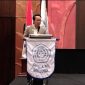 Ketua DPC AAI Kota Bandung, Aldis Sandhika saat membuka rapat anggota DPC AAI Kota Bandung di El Hotel,jalan Merdeka,Kota Bandung (24/10/2025).
