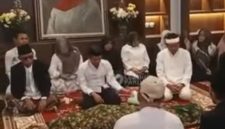 Gubernur KDM Bertakziah atas Wafatnya Istri Bupati Purwakarta