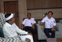 Pemda Provinsi Jawa Barat bersama PT Kereta Api Indonesia (Persero) terus berupaya meningkatkan layanan transportasi publik di wilayah Bogor, Depok, dan Bekasi. 
