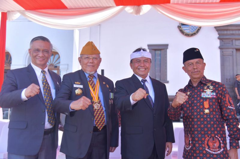 Sekda Jabar: Sikap Pahlawan yang tidak berebut jabatan patut diteladani.