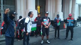 “Walk For Free Palestine”, 7 Pemuda Jalan dari Gedung Merdeka Kota Bandung Menuju  Kedubes Palestina di Jakarta.
