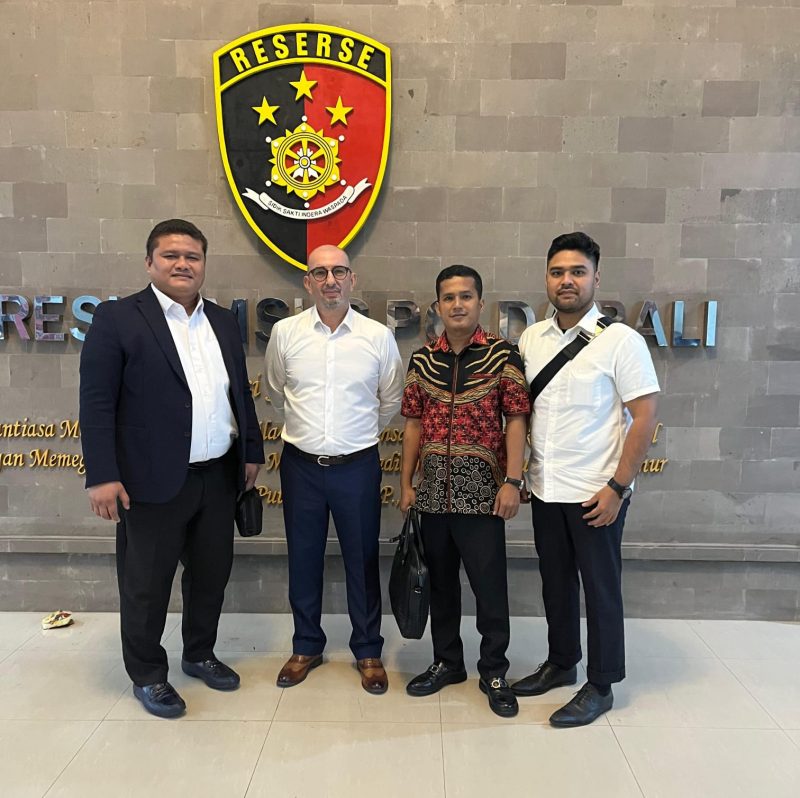 Tim hukum THYGO & Co secara resmi mengirimkan somasi kepada 34 kantor media yang dianggap telah menayangkan berita tidak akurat mengenai Aron Geller.