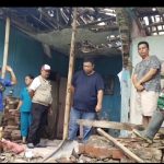 Rumah Warga Ambruk,Anggota DPRD Garut Desak Pemkab Segera Salurkan Bantuan