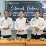 Deteksi Dini Keamanan, Lapas Banceuy Lakukan Pemeriksaan Gembok Kamar