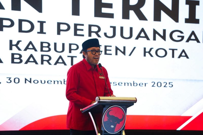 Ono Surono,Ketua DPD PDI Perjuangan Jawa Barat.