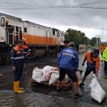 KAI Daop 2 Bandung Batalkan Perjalanan KA Ciremai Dampak Banjir di Wilayah Daop 4 Semarang