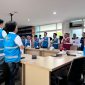 Dalam rangka memperingati Bulan Keselamatan dan Kesehatan Kerja (K3) Nasional, PT PLN (Persero) Unit Pelaksana Pelayanan Pelanggan (UP3) Majalaya menggelar apel pasukan dan pemeriksaan peralatan pelayanan teknik (yantek) di Baleendah, Kabupaten Bandung, Selasa (21/1/2026).