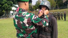 Ditempa disiplin,dirajut Kepedulian: 113 mahasiswa Jawa Barat menjalani pendidikan dasar bela negara Menwa Mahawarman.