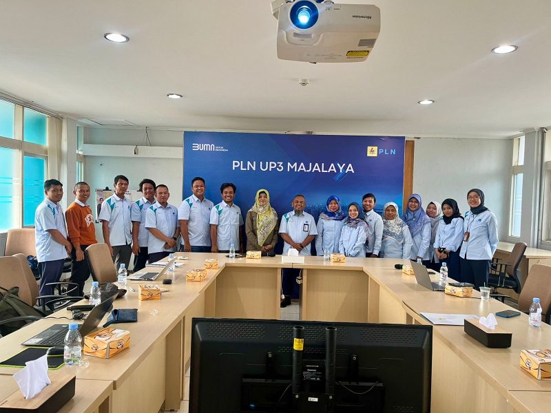 PLN UP3 Majalaya gelar sosialisasi K3 bersama Disnaker, perkuat budaya keselamatan kerja.