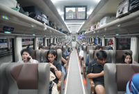 Dua hari posko angkutan lebaran 2026, KAI Daop 2 Bandung layani lebih dari 60 ribu pelanggan.