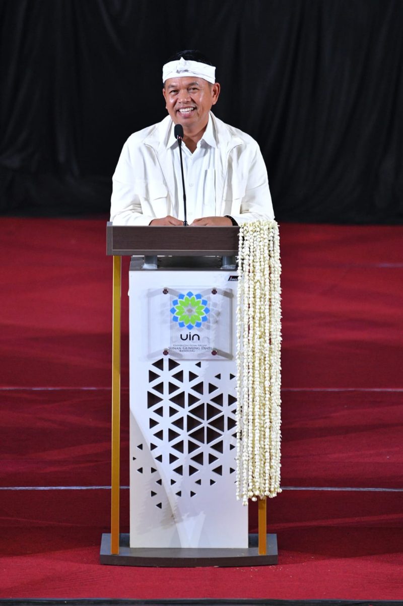 Gubernur Jawa Barat Dedi Mulyadi memberikan ucapan selamat kepada Universitas Islam Negeri (UIN) Sunan Gunung Djati Bandung yang telah memasuki usia ke-58 tahun.