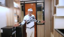 Dedi Mulyadi, Gubernur Jawa Barat.