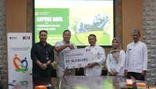 KAI Daop 2 Bandung salurkan TJSL lebih dari Rp1,1 miliar di tahun 2025.