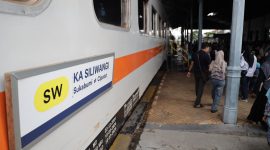 Jalur KA Cibeber–Lampegan tidak dapat dilalui akibat adanya gogosan, demi keselamatan, perjalanan KA Siliwangi dibatalkan.