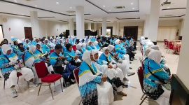 Sebanyak 440 calon jemaah haji kloter pertama asal Kota Bandung, Jawa Barat, mulai diberangkatkan ke Asrama Haji KJT Indramayu pada Rabu 22 April 2026 pagi.