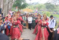 Program TNI Manunggal Membangun Desa (TMMD) ke-128 Tahun Anggaran 2026 resmi dibuka melalui upacara di Lapang Situ Ciranca, Kampung Cidahu, Desa Mekarmulya, Kecamatan Malangbong, Rabu (22/4/2026).