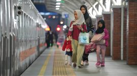 PT KAI Daop 2 Bandung siapkan 27 perjalanan KA selama periode libur panjang Hari Buruh Internasional.