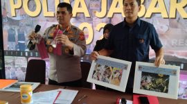 Direktorat Reserse Kriminal Khusus (Ditkrimsus) Polda Jawa Barat mengungkap praktik tambang dan pengolahan emas ilegal di Bukit Pongkor Kecamatan Nanggung dan Kecamatan Leuwiliang kabupaten Bogor.