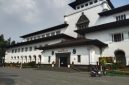 Gedung Sate, Kantor Pemerintahan Provinsi Jawa Barat.