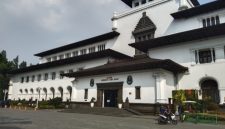 Gedung Sate, Kantor Pemerintahan Provinsi Jawa Barat.