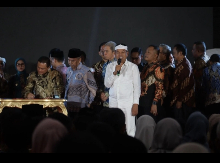 Gubernur Jawa Barat Dedi Mulyadi menghadiri Musyawarah Perencanaan Pembangunan (Musrenbang) RKPD Jawa Barat di Gedung Pakuan pada Rabu, 15 April 2026. 