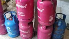 Gubernur Jawa Barat Dedi Mulyadi menilai kearifan lokal bisa menjadi sumber energi (diversifikasi energi) alternatif untuk mengantisipasi dampak kenaikan harga gas elpiji nonsubsidi. 