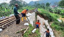 Perbaikan gogosan dikebut, KAI Daop 2 Bandung targetkan esok hari operasional KA Siliwangi kembali normal.