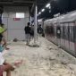 PT Kereta Api Indonesia (Persero) menyampaikan telah terjadi insiden operasional atau tabrakan di wilayah Stasiun Bekasi Timur, Daerah Operasi 1 Jakarta, yang berdampak pada perjalanan kereta api.