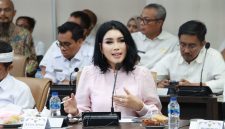 Ketua APINDO Jabar Ning Wahyu saat Rapat Koordinasi Pembahasan Luasan 87% Lahan Baku Sawah (LBS) Menjadi Lahan Pertanian Pangan Berkelanjutan (LP2B), pada Rabu, 29 April 2026
