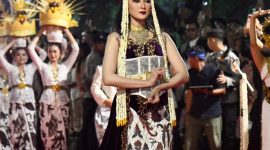 Kirab Budaya Napak Tilas Padjadjaran perdana berlangsung meriah dan lancar di Kabupaten (2/5/2026).