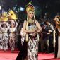 Kirab Budaya Napak Tilas Padjadjaran perdana berlangsung meriah dan lancar di Kabupaten (2/5/2026).